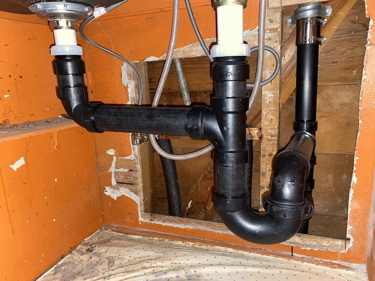 Professional Pipe Bursting equipment and tools on the job in Mentone